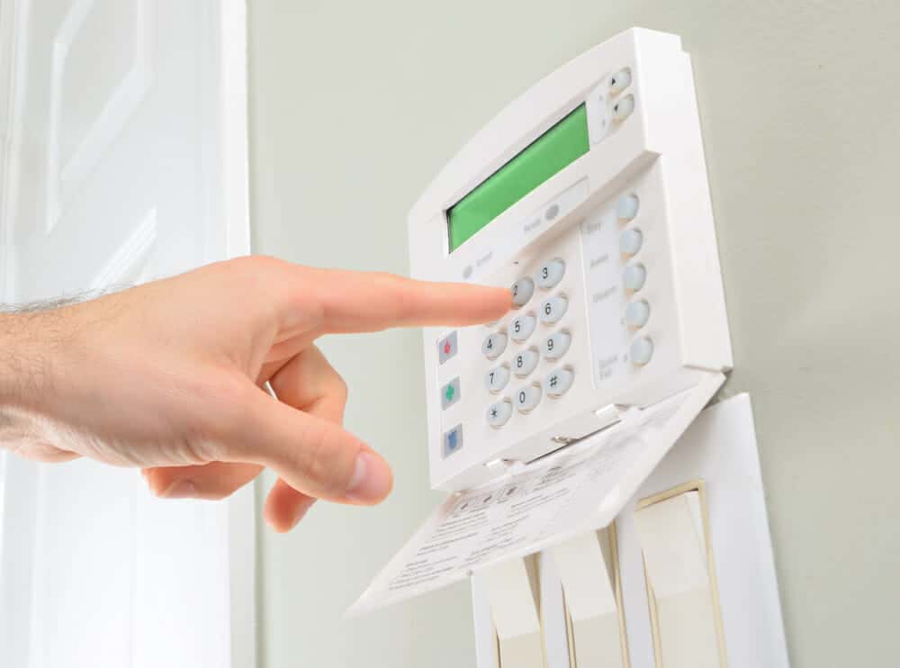 STAYING SAFE: WHAT IS THE BEST HOME SECURITY SYSTEM?