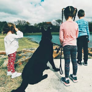 Children-with-Family-Protection-Dog